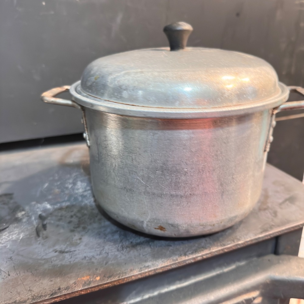 Wear-Ever Vintage Stock Pot Lid Silver Aluminum Star Handle 7.25in 1950s